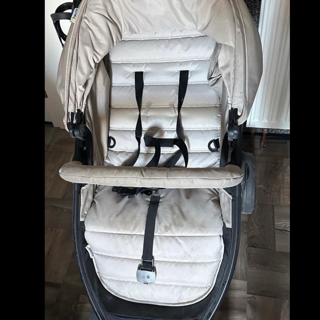 Hauck lift up outlet 4 buggy