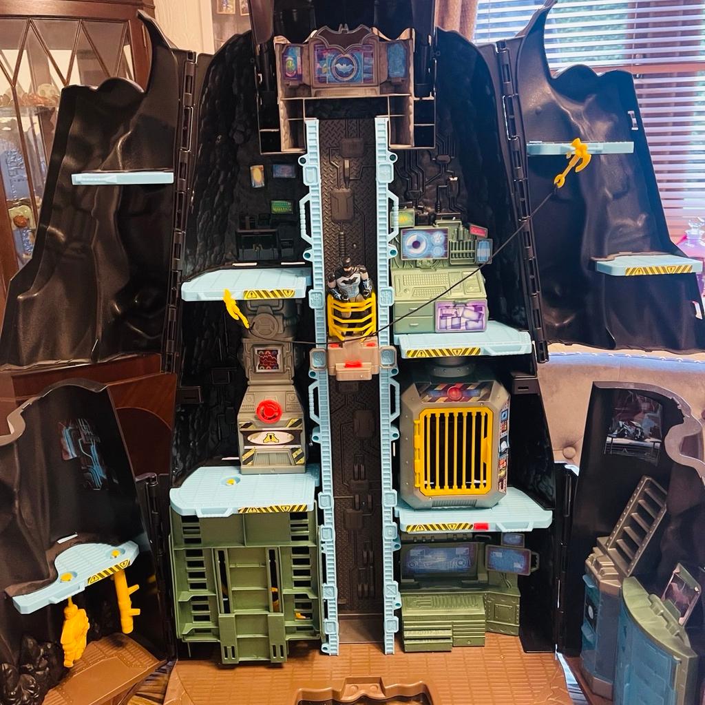 Kids Batman Batcave toy set 3ft tall in DE15 Staffordshire for £80.00 ...