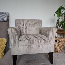 Accent chair to compliment any furniture or place in a room or window on its own. 
Lovely condition.
H 83cm D 75cm W 74cm
