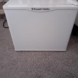 Russell Hobbs RHCLRF17 White 17 Litre Counter Top Cooler