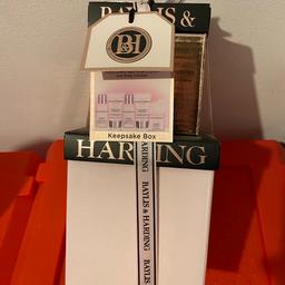 Brand New
Jojoba, Vanilla and Almond Oil
Baylis & Harding Gift Set
Collection from Sedgley