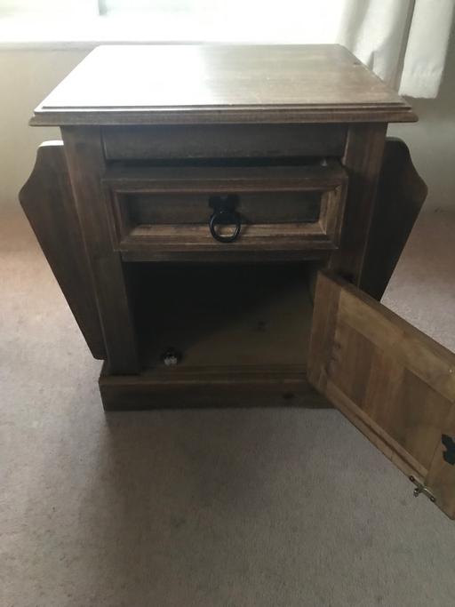 Buy & Sell Kent Maidstone - Photos for Side table