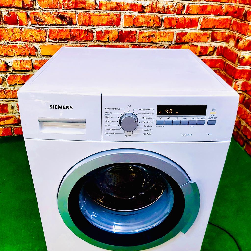 Eine super Waschmaschine von Siemens iQ300
Modell: WM14K270EX
Das Geräte wurde geprüft und gereinigt!
Voll funktionsfähig Gebrauchtartikel
⭐1 Jahr Gewährleistung


Tel: 01632563493

* Gerätemaße (H x B x T): 84,8 cm x 59,8 cm x 59,0 cm
* unterschiebbar ab 85 cm Nischenhöhe

⭐Lieferung gegen Aufpreis möglich.
⭐Anschluss Waschmaschine - 10 Euro
⭐Altgerätemitnahme - Kostenlos

* Energieeffizienzklasse A+++
* 8 kg Fassungsvermögen
* 1400 Touren

iSensoric Waschmaschine mit sensorgesteuerter speedPerfect Option für perfekte Waschergebnisse in bis zu 65% weniger Zeit.

* Beschleunigen Sie Ihre Programme oder waschen Sie in nur 15 Minuten - speedPack L für Waschmaschinen
Beschleunigen Sie den Waschvorgang mit der zeitsparenden varioSpeed-Funktion oder waschen Sie Ihre Wäsche in Rekordzeit mit den Programmen super15' und super30'. Mit dem speedPack L für Waschmaschinen.