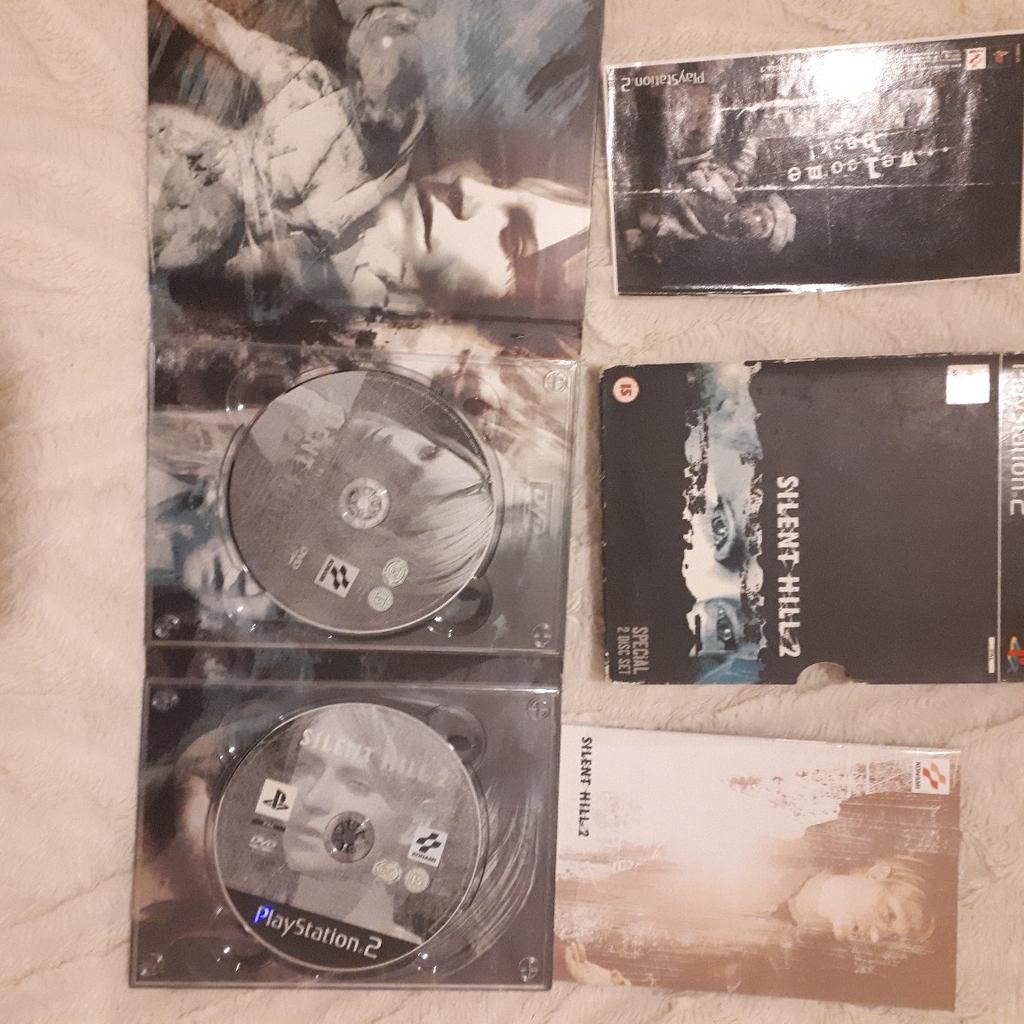 PS2 silent hill 2 special edition 2 disc.. one of the best horror game to come out on the PS2. including manual book this game is over 23 years old