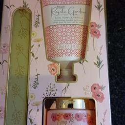 baylis &harding manicure set new in packaging pick up only Heckmondwike please see my other post thanks