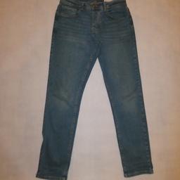 Herren Jeans, hellblau, in der Größe 32/32.
Modell: Slim.
Ohne Mängel.
Aus 98% Baumwolle 2% Elasthan.
Versand als Warensendung Maxi möglich.
FESTPREIS
