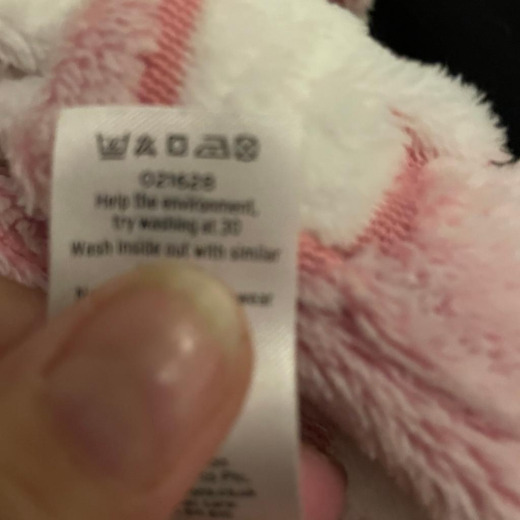 Nutmeg 1218 months girls dressing gown pink in WS1 Walsall for £5.00