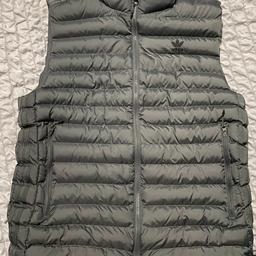 Adidas Gilet, Brand new with out tags purchased from JD sports 
Colour Grey 
Collection only from DY8