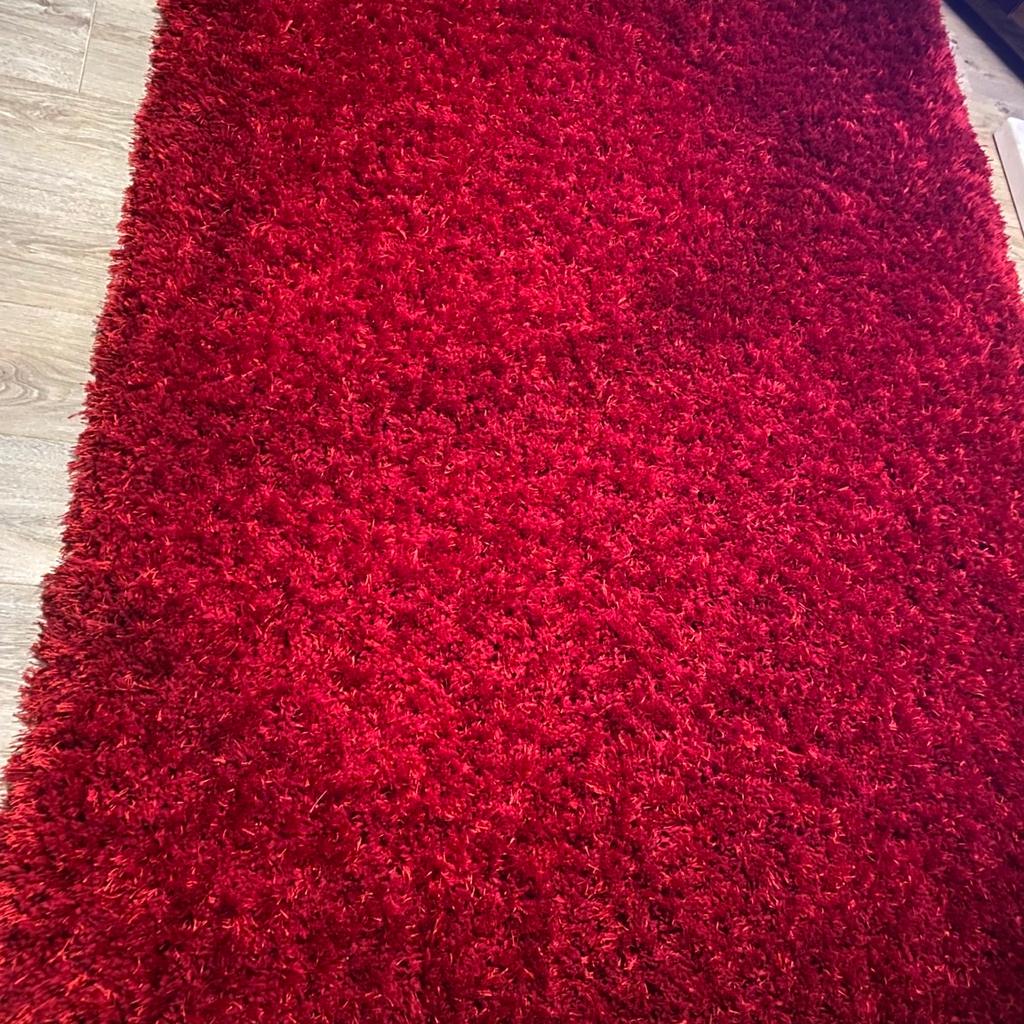 The rug is used but in very nice condition . The patches on the photos only the lighting shadows that rug is all even colour all around
Please check my other items for sale 👀