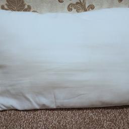Immaculate pre-loved condition. Attempted to use it a handful of time but little one preferred no pillow and would push it away on a night and sleep flat.

Help little ones sleep soundly with this cot bed pillow. Light, soft and fresh, it has a pure cotton cover that feels gentle against young skin.

RRP £12.50

From a very clean, smoke and pet free home.

Collection only, from Tyersal area in BD4.

Grab yourself a bargin!
..Once it's gone, it's gone..