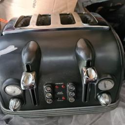 Delonghi 4 slice Toaster in SW5 London for 15.00 for sale Shpock