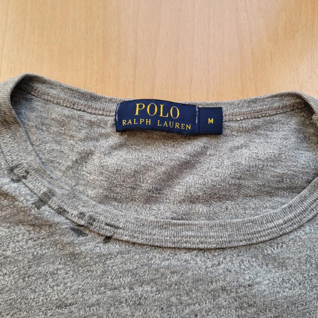 Zum Verkauf steht ein sehr gut erhaltenes Shirt der Marke Polo Ralph Lauren in der Größe M.

Versand ist gegen Aufpreis möglich. Jegliche Gewährleistung ist ausgeschlossen.