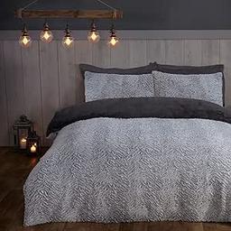 New clearance 2 tone faux fur cuddly bedding set.
Currently in amazon for £46 so big saving
Collect bl3