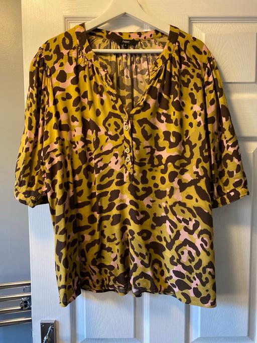 Buy & Sell West Midlands Sandwell - Photos for Blouse size 18