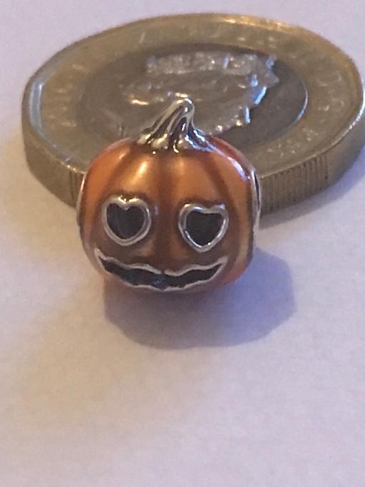 Buy & Sell Greater Manchester Stockport - Photos for Genuine 925 Silver Pumpkin face charm Pandora