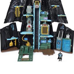 Big Batman cave figure really good condition like brand new Hardly bin played with. 