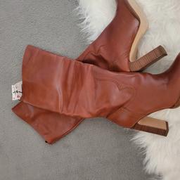 brand new zara boots. paid £130, open to offers
collection hyde sk14