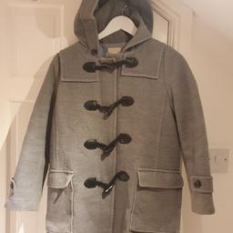 Duffle coat unisex. very warm and in excellent condition. size M/L