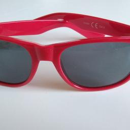 Sonnenbrille rot Atzen-Brille quatratisch Mallorca Party Accessoires UV Schutz ähnlich Ray Ban Kunststoff