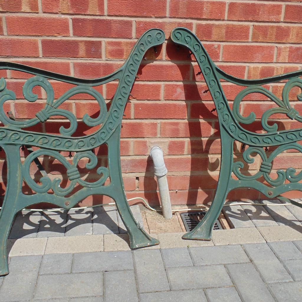 Here we a have a pair of garden cast iron bench ends. In great condition,the one has a crack in it as shown in attached pictures. In need of a good clean and painting,the nuts and bolts are very rusty. Ref. (#1253)

 Height........ approx 30 inch / 76 cm
 Width........ approx 25 inch / 64 cm

Pick up only, Dy4 area. Cash on collection.