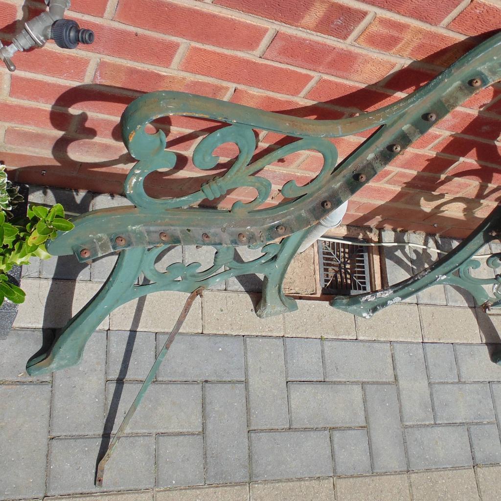 Here we a have a pair of garden cast iron bench ends. In great condition,the one has a crack in it as shown in attached pictures. In need of a good clean and painting,the nuts and bolts are very rusty. Ref. (#1253)

 Height........ approx 30 inch / 76 cm
 Width........ approx 25 inch / 64 cm

Pick up only, Dy4 area. Cash on collection.