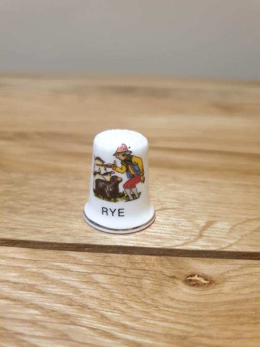 Buy & Sell Falkirk Carron - Falkirk - Photos for Rye Bone China Thimble