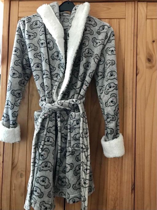 Buy & Sell Newport - Wales Liswerry - Newport - Photos for WOMEN’S SIZE 8 DRESSING GOWN.