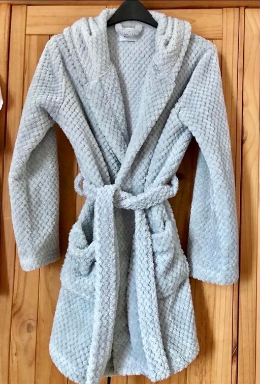 Buy & Sell Newport - Wales Newport - NP19 - Photos for SIZE 8 NEW LOOK DRESSING GOWN.