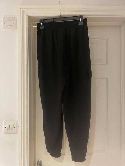 Buy & Sell Windsor and Maidenhead Old Windsor - Windsor and Maidenhead - Photos for New look black Elasticated cargo trousers 6