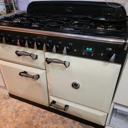 Elan Rangemaster . Two fan ovens, grill, storage drawer, six ring gas burners, griddle. Finished in cream/gloss black. Full working order apart from lights. Heavy duty and solid. Cost £2200 new.
 Beautiful and practical, great for large families. 110cm wide
sensible offers welcome
COLLECTION FROM BL3 3BJ