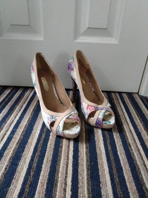 Buy & Sell Derbyshire Erewash - Photos for floral high heel shoes size 4