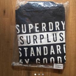 Navy blue/White 
2 front slip pockets 
Pop button down 


Superdry surplus goods NY Mens lightweight pop button fastening canvas jacket featuring standout Superdry branding to front & back new with tags factory sealed, 100% original.

Free Royal Mail tracked & sign for postage🚚

Pick up en8/n17

Help build our 5⭐️feedbacks & we will give you 5⭐️good buyer feedback.

Check out our other items.

Happy buying😊