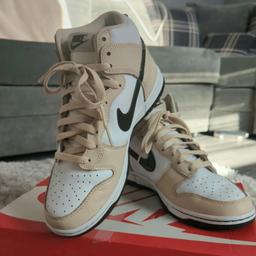 #Women's #Nike #Dunk High #Trainers 

Size: 6.5 (imo they run a little large and maybe better suited to uk size 6.5-7)
Colour: White/Velvet Brown-sanddrift, Black patent Nike Swoosh 

Condition: in very good #likenew condition. Only worn 2-3 times and still look great! Only selling bcos I hardly wear them.
