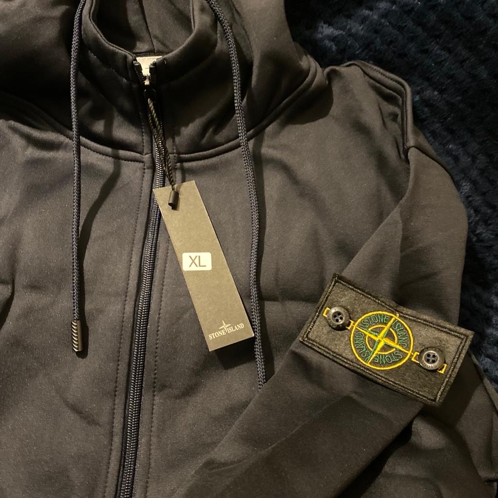 Men’s stone island tracksuit navy
Size XL

Hoodie/tracksuit bottom on its own available for £120, message if interested