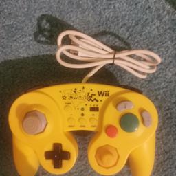 Controller has only been used a handful of times, tested and still working great, is in great condition cosmetically.

Can deliver through post for an extra fee of £3