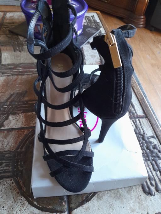 Buy & Sell West Midlands Wolverhampton - Photos for beautiful strappy shoes new 5