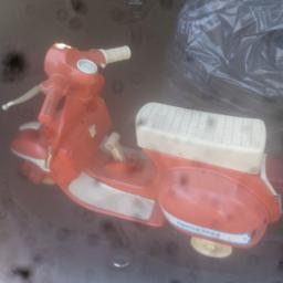 vintage battery operated scooter for children in good condition