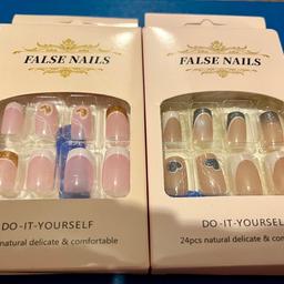 as picture shows
1x gold glitter hearts
1x blue glitter hearts
New in packaging
come with sticky pads, you will need your own nail glue if you want them to be proper stuck
collection Houghton