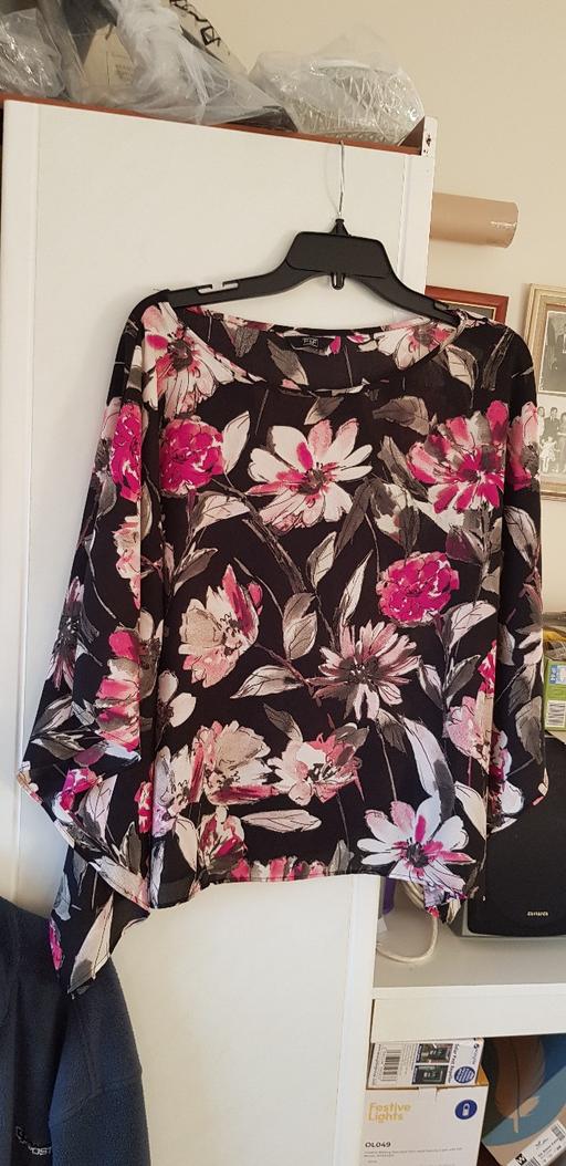 Buy & Sell Essex Tendring - Photos for Ladies blouse For sale