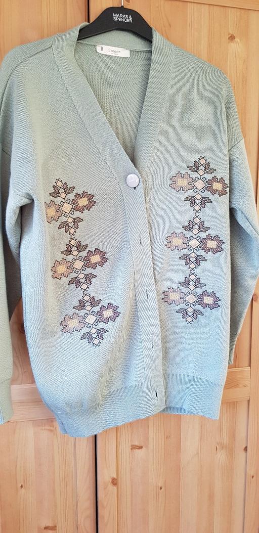 Buy & Sell Essex Tendring - Photos for Ladies cardigan For Sale