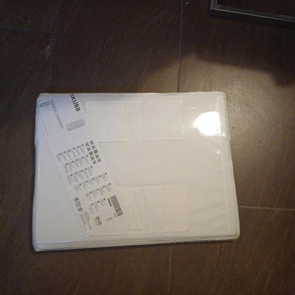 verkaufe scubb aufbewahrungsbox zusammengelegt mit 6 Fächern.von Ikea.np 12.99.