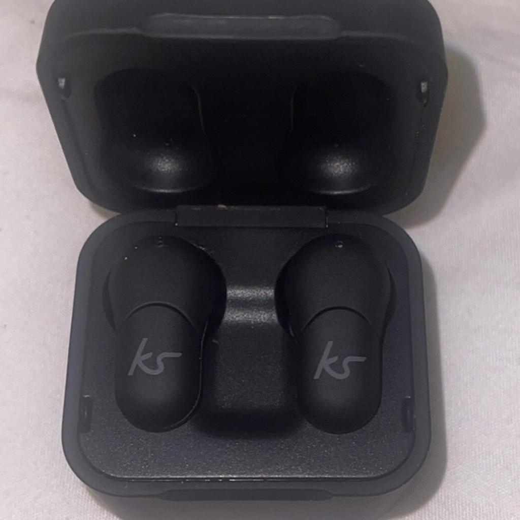 Funk 35 discount true wireless earbuds