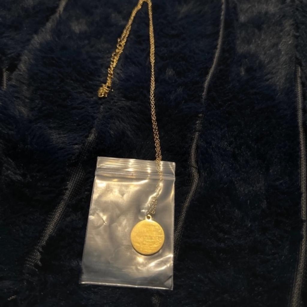 K18 gold necklace