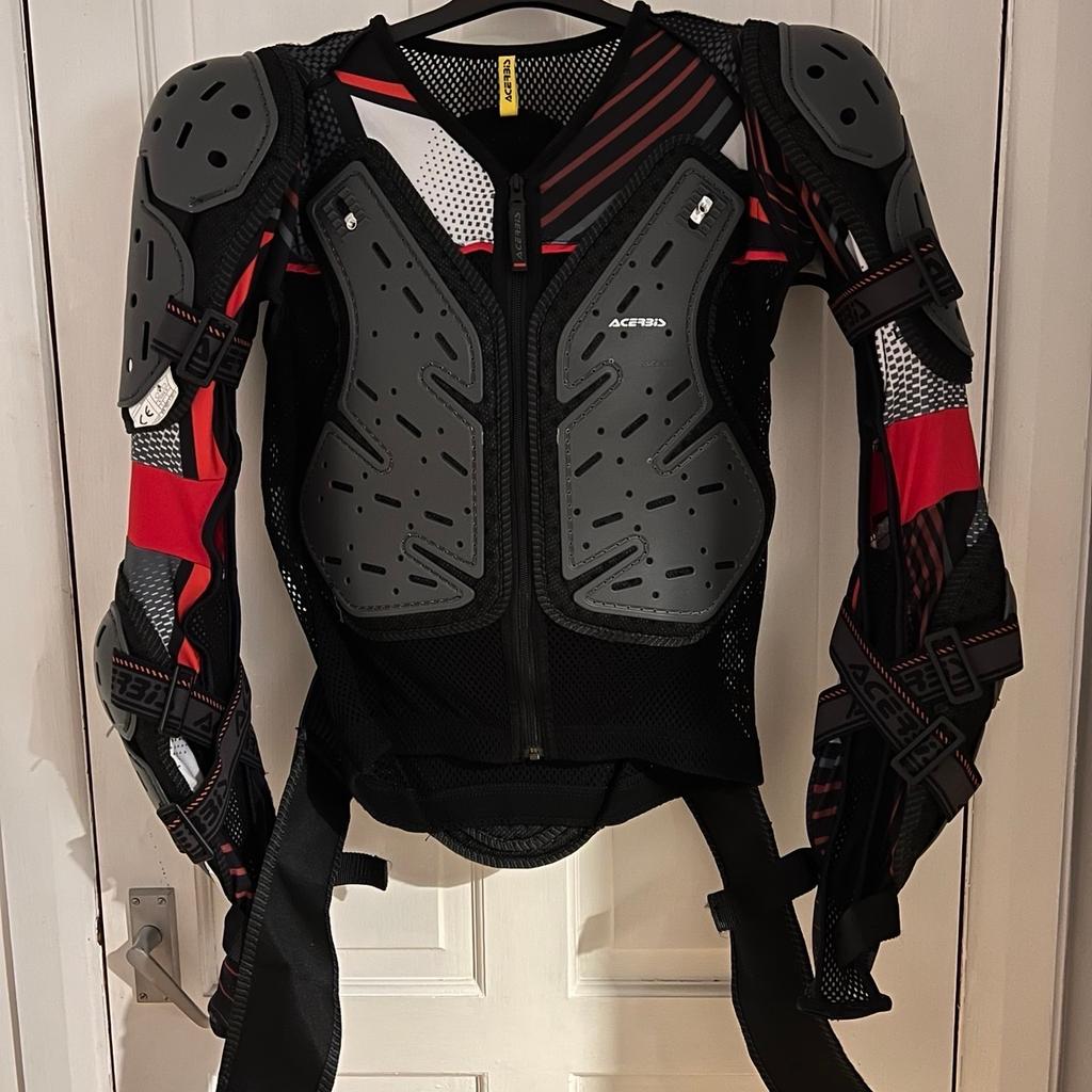 Acerbis Koerta 2.0 Body Armour
Size: Large/Extra Large
Bought new from Dirt Bike Express
Like new, only worn a couple of times