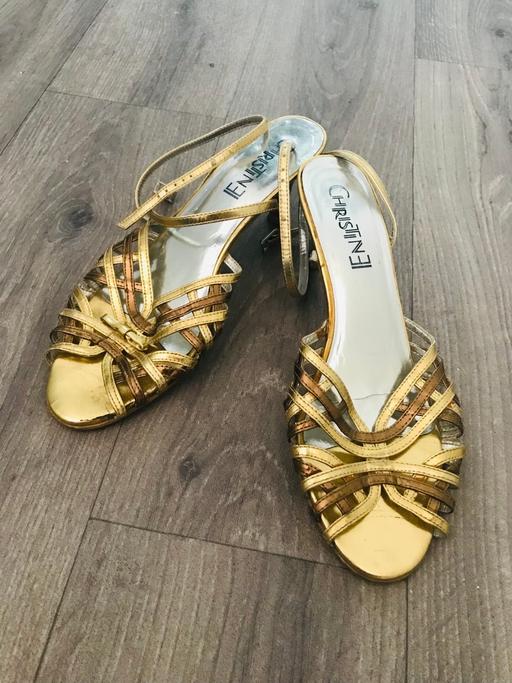 Buy & Sell West Midlands Dudley - Photos for Gold shoes size 7 sandals