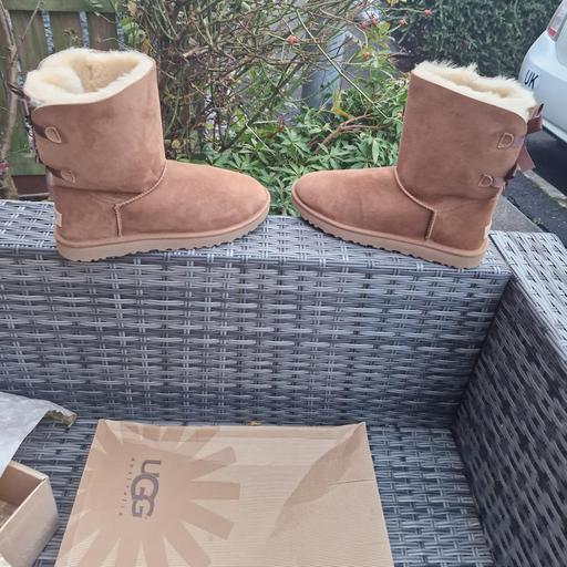 Buy & Sell North Lanarkshire Motherwell - North Lanarkshire - Photos for Women's Genuine Ugg Boots Size 10.5.