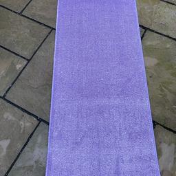 Brand new lilac carpet runner with wool edging and hard backing 
5x2ft (152x61cm)
Not machine washable
