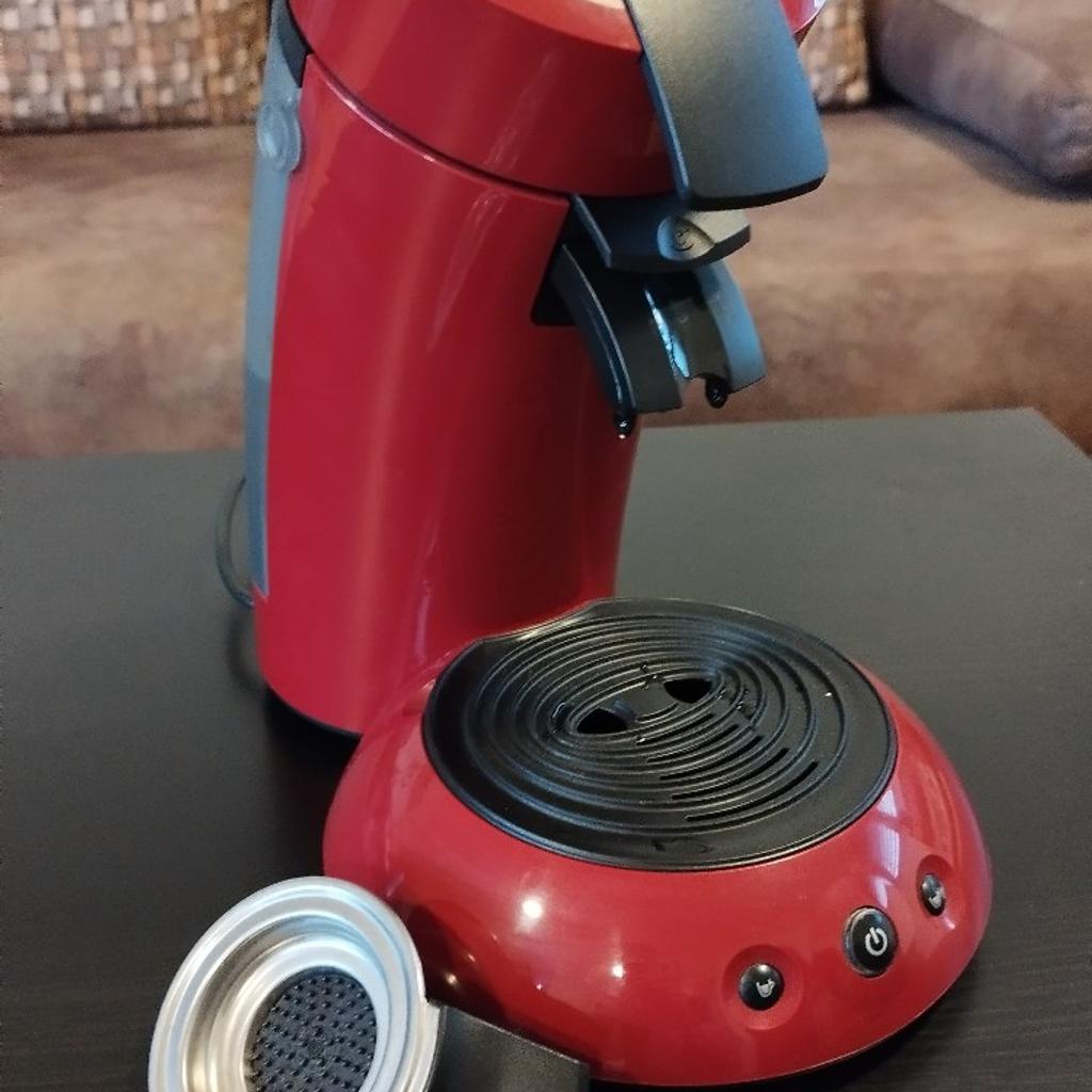 Philips Senseo Kaffeemaschine für Pads Einzeleinsatz und Doppeleinsatz Tip top Zustand!!!
( nur private Abholung,kein Versand)