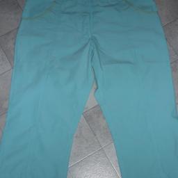 Maui Sports* Hose mit Eingriffs- und Gesäßtaschen mit abgesetzten Nähten

Bundumfang: 43cm
Länge: ca 71cm

- Versand möglich