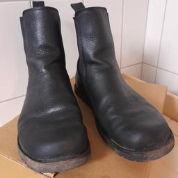Chelsea Boots Gr 42 Waldviertler
Guter, getragenen Zustand siehe Fotos.
NP 199 Euro

frisch gefettet.

Anprobe und Abholung in Götzis.